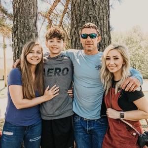 Meet your Posher, Dillon